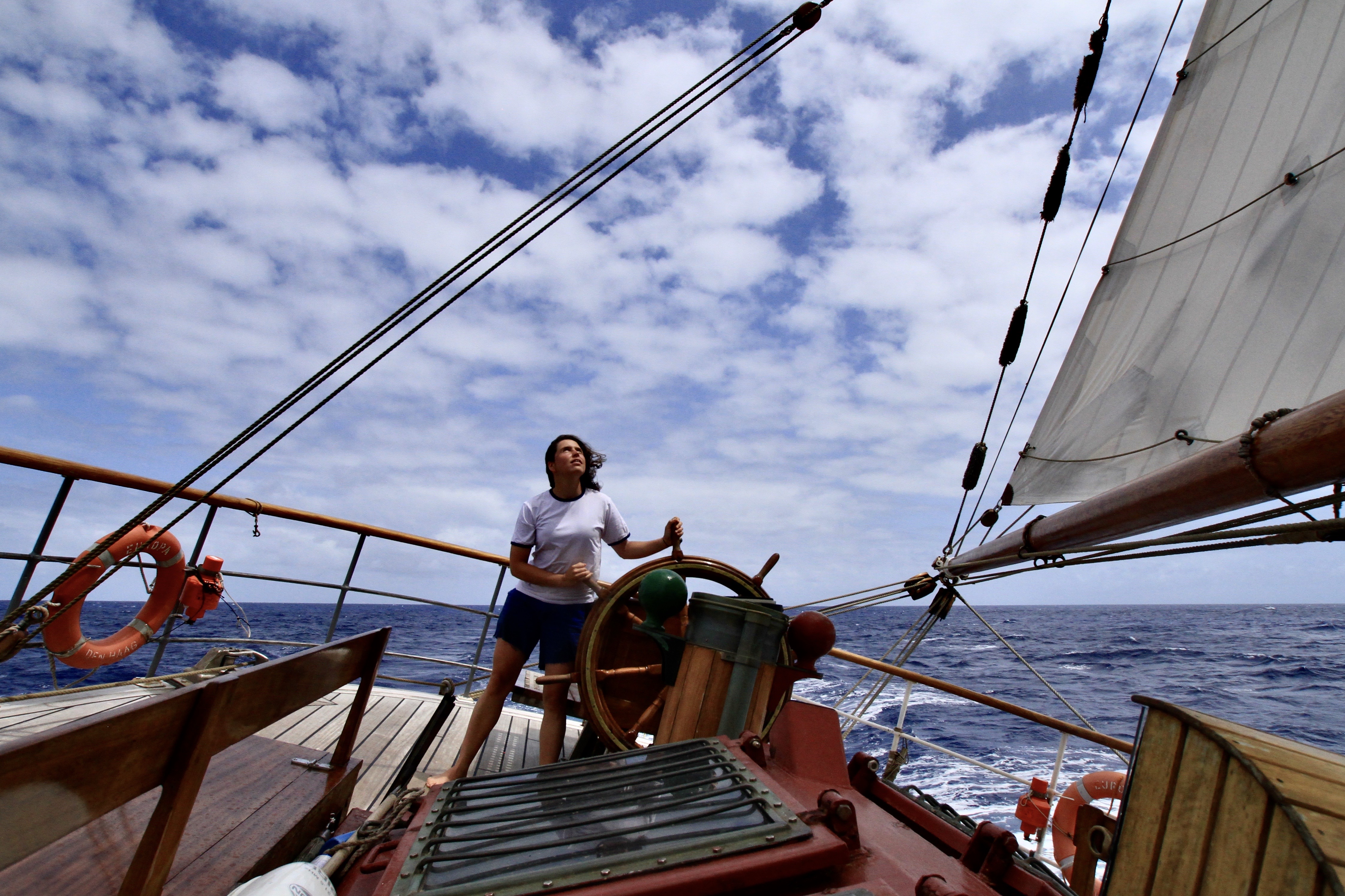María Intxaustegi: navegante a vela por mares bravos.