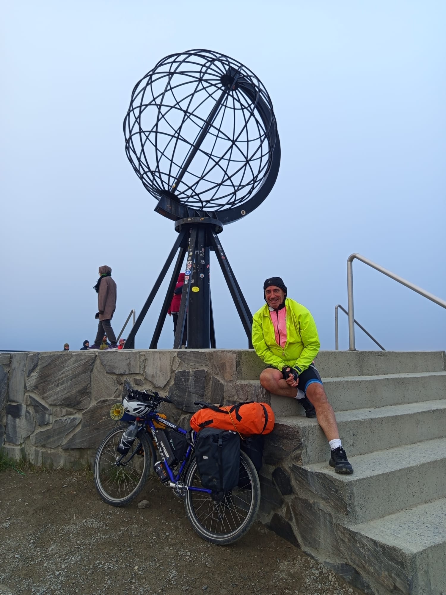 Josu Iztueta verano en bicicleta desde Cabo Norte hasta Tolosa. Conexión desde Noruega.