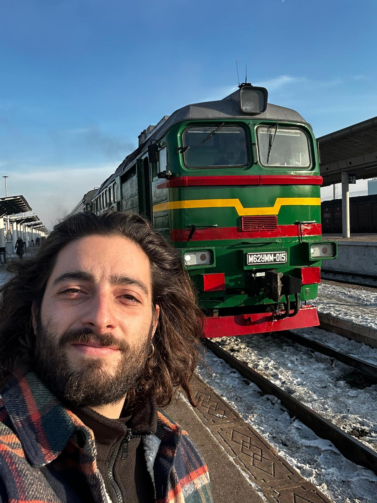 Adrián Lafuente. Vuelta al mundo en 1.000 días sin aviones.